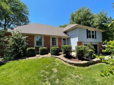 711 NW 16th St, Blue Springs, MO 64015 - photo 2