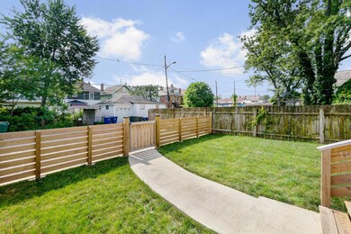 2562 Glen Echo Dr