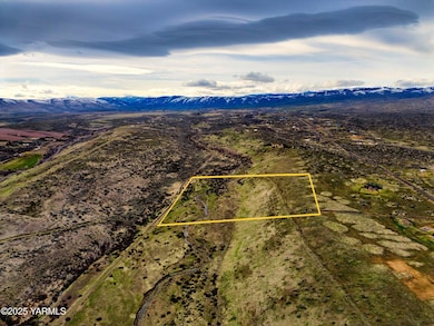 270 Snowy Owl Dr, Yakima, WA 98908 - photo 3