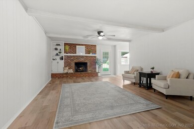 121 W Charlotte St, Broken Arrow, OK 74011 - photo 5