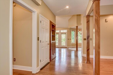 137 Ashwood Dr (8)