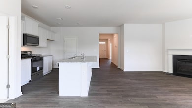 8208 Coldstream Dr, Fairburn, GA 30213 - photo 5