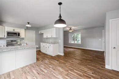 806 Taylor Ave, Farmington, MO 63640 - photo 7