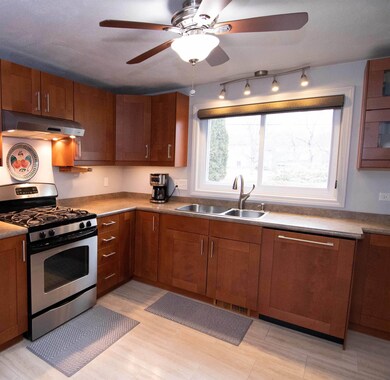 23 Woodward Rd, Merrimack, NH 03054 - photo 5