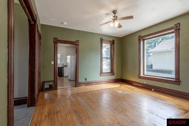 326 326 N Main St, Lake Crystal, MN 56055 - photo 6