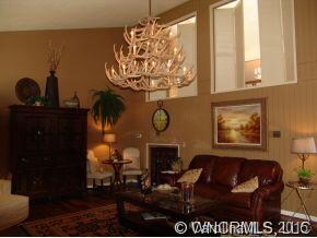 Robb and Stuckey Furnishings