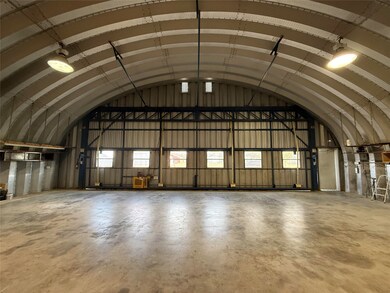 143 W Airway, Livingston, TX 77351 - photo 4