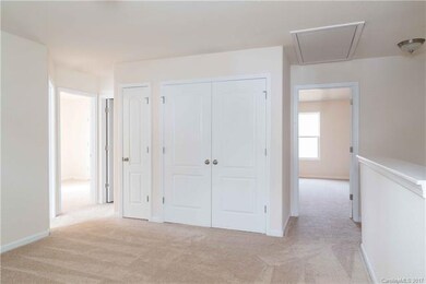 9619 Weikert Rd, Charlotte, NC 28215 - photo 3