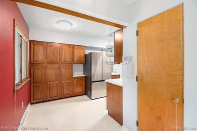 Plenty of cabinets in the kitchen