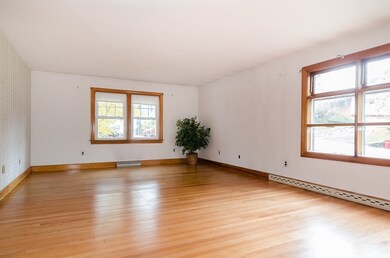 11 Melvin Rd, Arlington, MA 02474 - photo 3