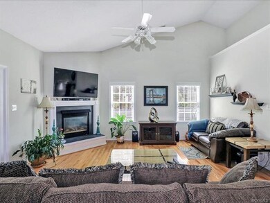 11506 Altimira Ln, Midlothian, VA 23112 - photo 6