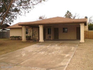 023-271553 front right