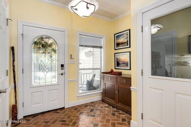 2 (2 of 24) Front Entry