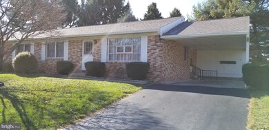 1529 Crest View Ave, Hagerstown, MD 21740 - photo 2