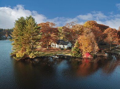 8 Pine Ave, Spencer, MA 01562 - photo 2