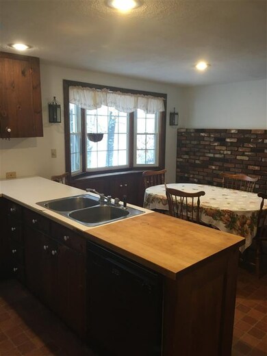 23 Navaho St, Nashua, NH 03063 - photo 2