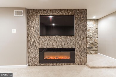 260 Crestwood Dr, Clifton Heights, PA 19018 - photo 6