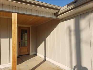 8 Bridlington Dr, Bella Vista, AR 72714 - photo 2