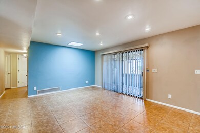 07 Living Room