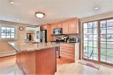 39 Upland St, North Andover, MA 01845 - photo 6