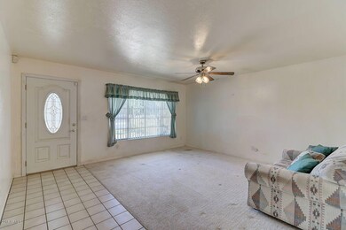 Citrus-Living_Room2