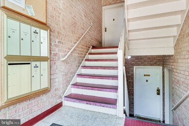 3107 Buccaneer Ct unit 201, Fairfax, VA 22031 - photo 4