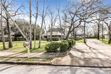 1702 Glade St, College Station, TX 77840 - photo 2