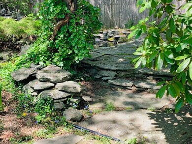 19 Maple St, Merrimac, MA 01860 - photo 3