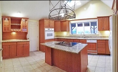 582 Main St, Acushnet, MA 02743 - photo 2