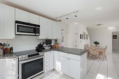 81 Water St, Eatontown, NJ 07724 - photo 5