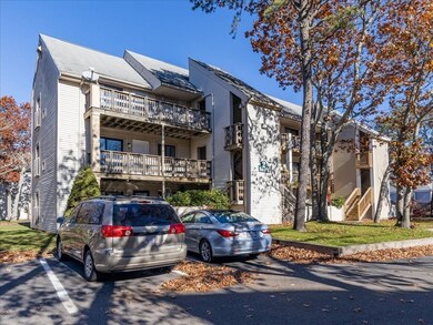 800 Bearses Way unit 2SB, Hyannis, MA 02601 - photo 3