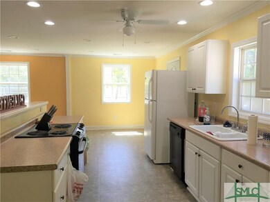 2207 E 42nd St, Savannah, GA 31404 - photo 7