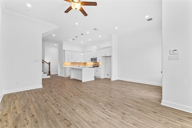 7805 Farnsworth St unit A, Houston, TX 77022 - photo 4