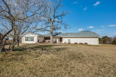 905 W Heron St, Denison, TX 75020 - photo 2