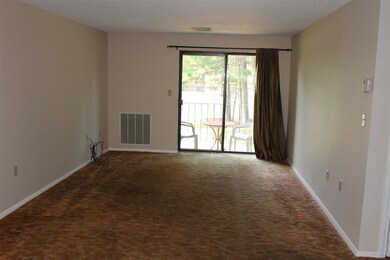1929 Blackstone Dr unit 1929, Nashua, NH 03063 - photo 2