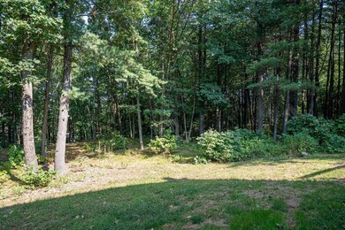 11 Twin Meadow Dr unit B, Hudson, NH 03051 - photo 5