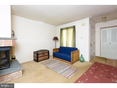 105 Bernard Ct, Chesterbrook, PA 19087 - photo 4