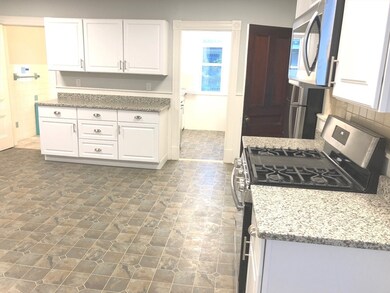 505 High St unit 505, Lowell, MA 01852 - photo 5