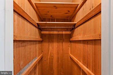 141 N Emory Dr unit 2, Sterling, VA 20164 - photo 7