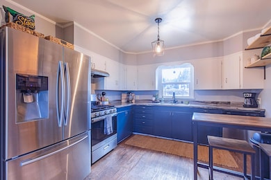 321 W Harbeck Rd, Grants Pass, OR 97527 - photo 5