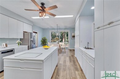 102 N Marsh Rd, Savannah, GA 31410 - photo 4