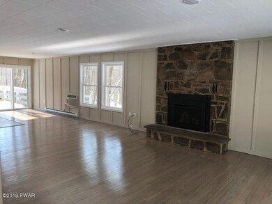 115 Boulder Dr, Hawley, PA 18428 - photo 5