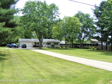 front sets off road, privacy