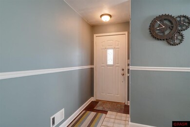 1728 N Broad St, Mankato, MN 56001 - photo 2