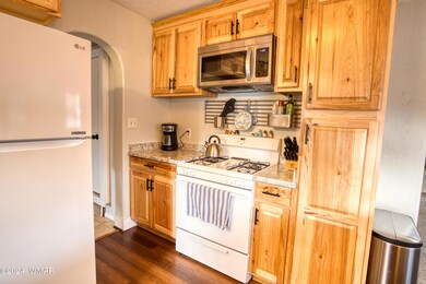 860 E Reidhead, Show Low, AZ 85901 - photo 5