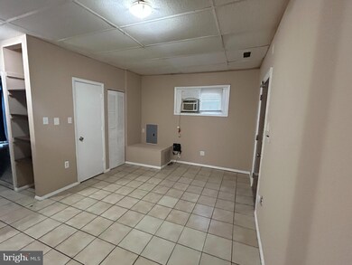 34 Washington St unit 1A, Mount Holly, NJ 08060 - photo 2