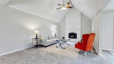 523 N Jefferson St, Raymore, MO 64083 - photo 5