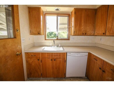 3324 17th Ave, Forest Grove, OR 97116 - photo 6