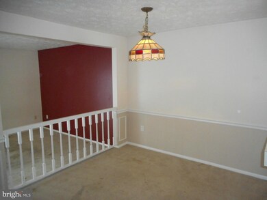 19111 Willow Spring Dr, Germantown, MD 20874 - photo 7