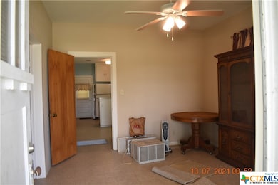 245 N Grant Ave, New Braunfels, TX 78130 - photo 3